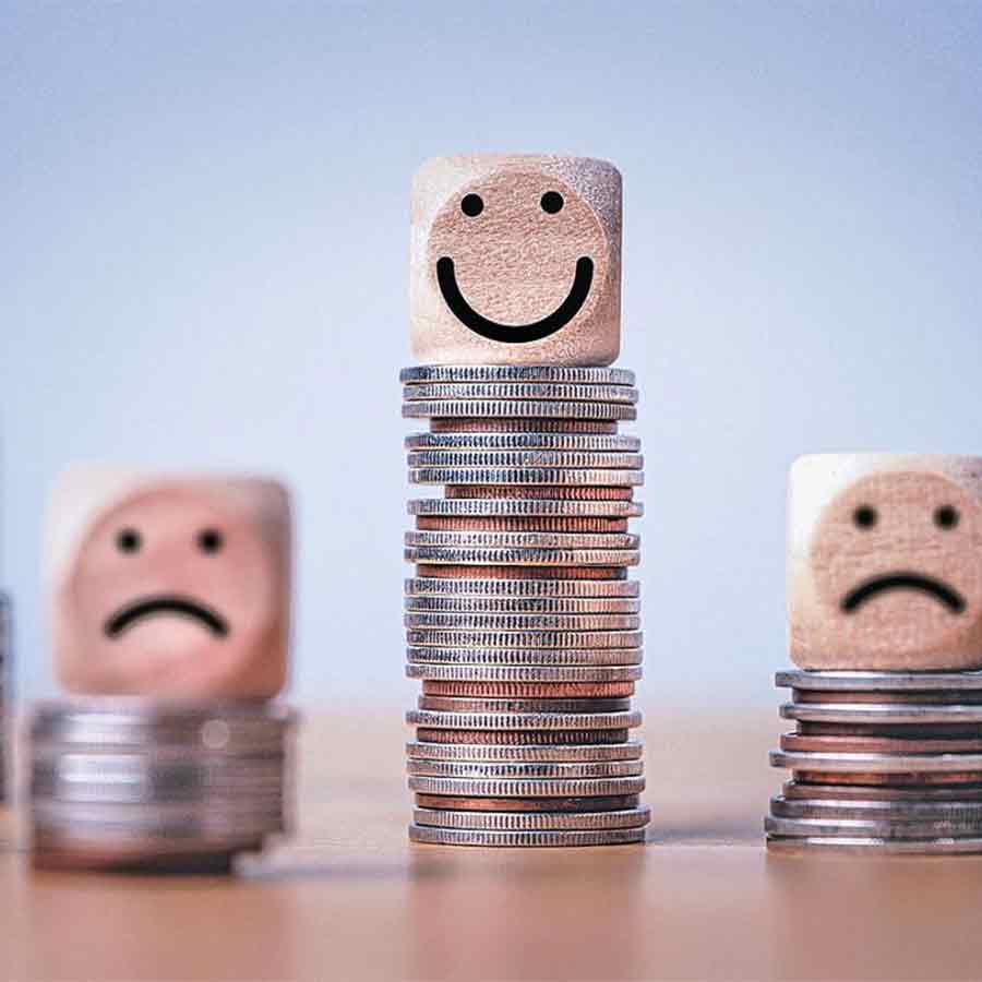 Except for the influential in society, ordinary people lack social security, and women have no security at all