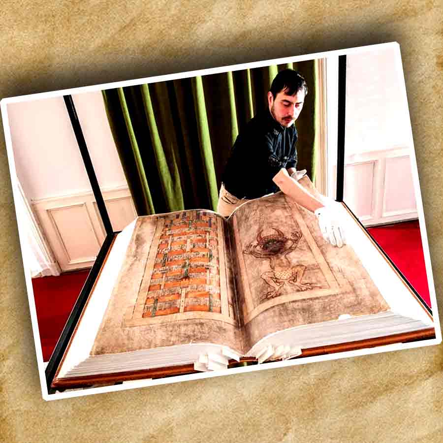 The World’s Largest Manuscript Said to Be Written with the Devil’s Help dgtl