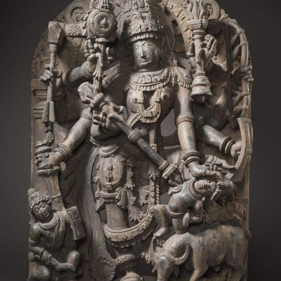 ১২। শোনা যায়, দেবী ভাগবত পুরাণ ও কালিকাপুরাণেও এই কাহিনির উল্লেখ পাওয়া যায়। (এই প্রতিবেদনটি ‘আনন্দ উৎসব’ ফিচারের একটি অংশ।)