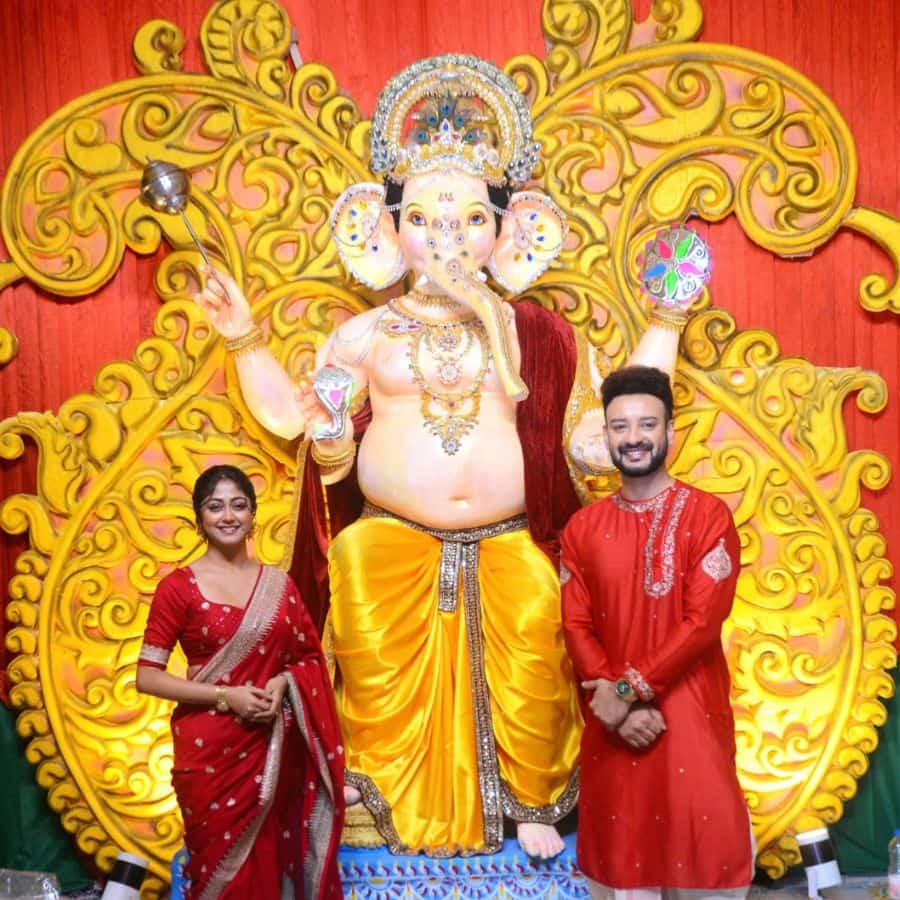 Shaheb Bhattacherjee and Susmita Dey Inaugurate Amra Club Ganesh Puja 2025 at Khardah dgtl