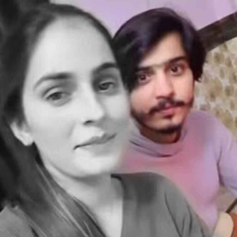 পণের দাবিতে বধূমৃত্যুর ঘটনায় নয়া মোড়! নিকির পরিবারের দিকেই আঙুল তুললেন ভাইয়ের বিচ্ছিন্না স্ত্রী