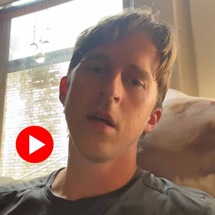 US man singing Indian classical thumri ‘Aaj Khelo Shyam’ goes viral dgtl