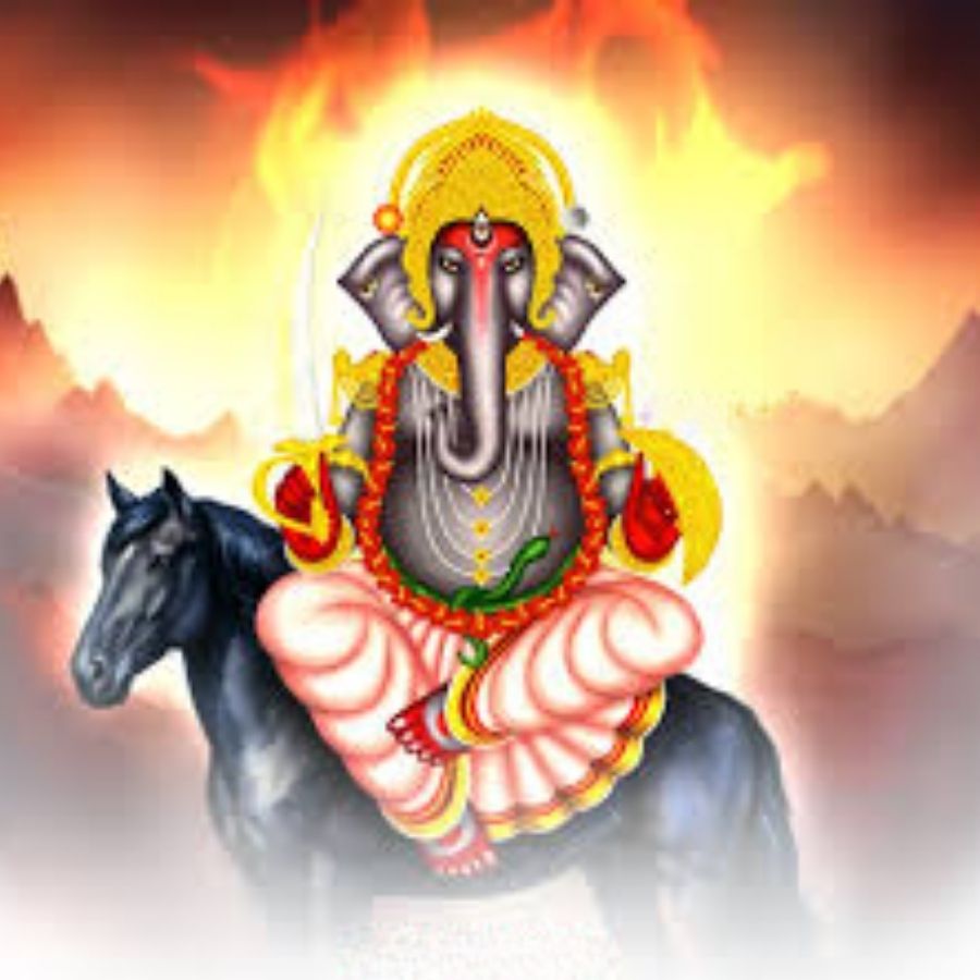 সবশেষে কলিযুগের শেষে আসবেন ধূম্রকেতু, যিনি নীল অশ্বে চড়ে পাপীদের দমন করে নতুন সৃষ্টিচক্রের পথ দেখাবেন।