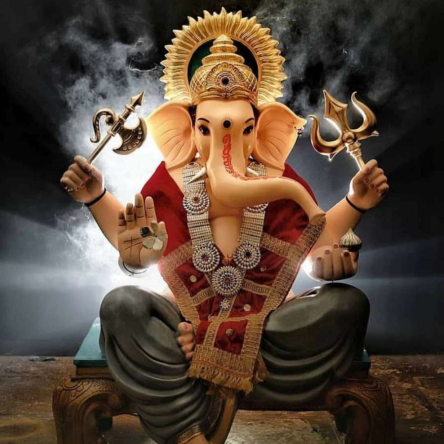 লোভাসুরকে (লোভ) পরিশুদ্ধ করে পাতাললোকে পাঠিয়েছিলেন গজানন। 