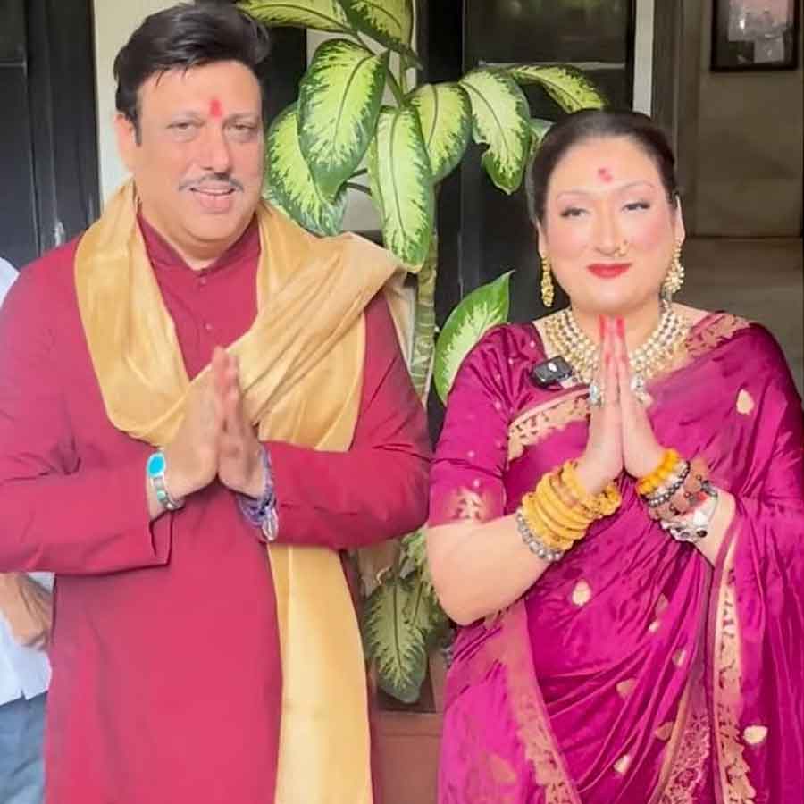 Sunita Ahuja and Govinda came together on Ganesh Chaturthi and shut down their divorce rumor dgtl