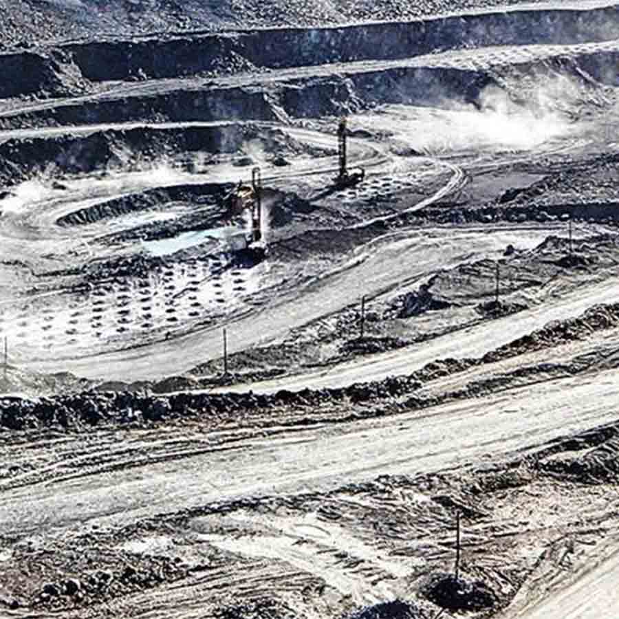 China is the 'star' of the world economy and diplomacy because of rare earths