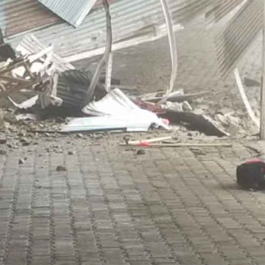 4 youths from Bardhaman reached Jammu safely after surving the disaster at Vaishno Devi