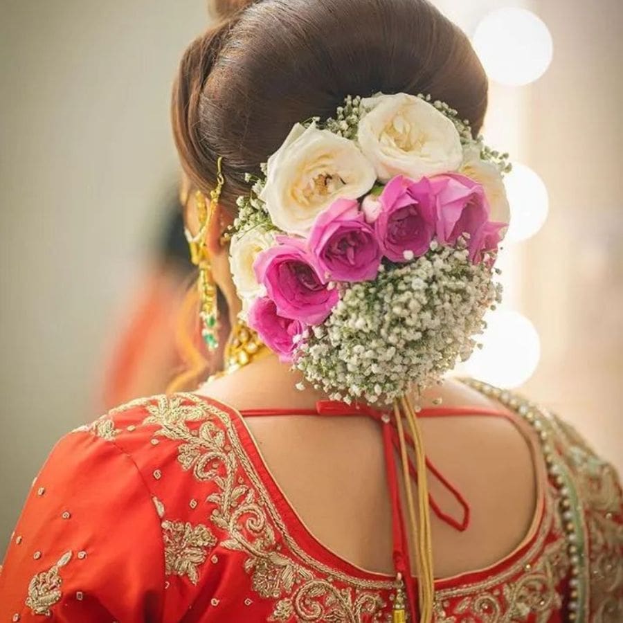 Different Hair Bun Styles to Adorn with Flowers dgtl