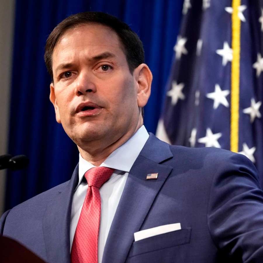 Donald Trump not allowing to issue student visa for 6 lakh Chinese, White House clarifies amid a huge backlash 