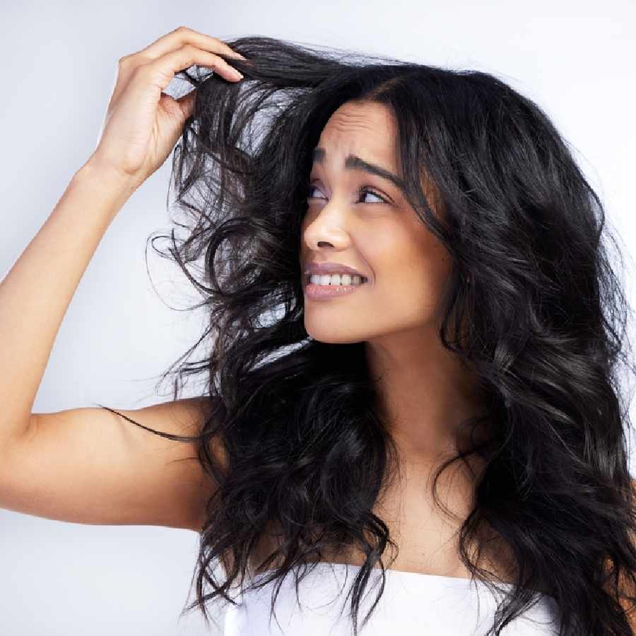 How to use banana to solve frizzy hair problem dgtl