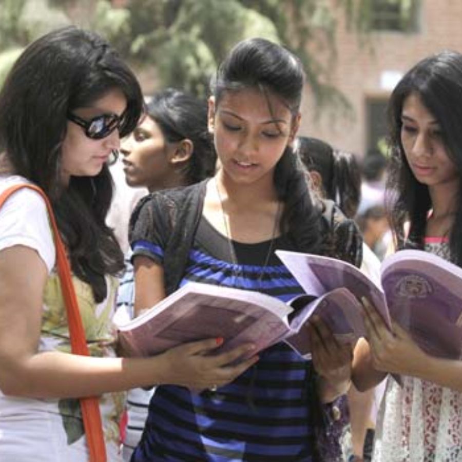 Graduation classes started from Friday, only 200-1000 students were admitted to the prestigious college in Kolkata dgtl