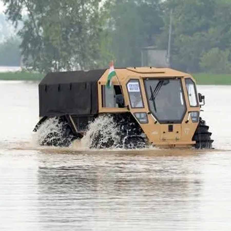 Indian Army's amphibian vehicle ATOR N1200 becomes a saviour in Punjab flood dgtl