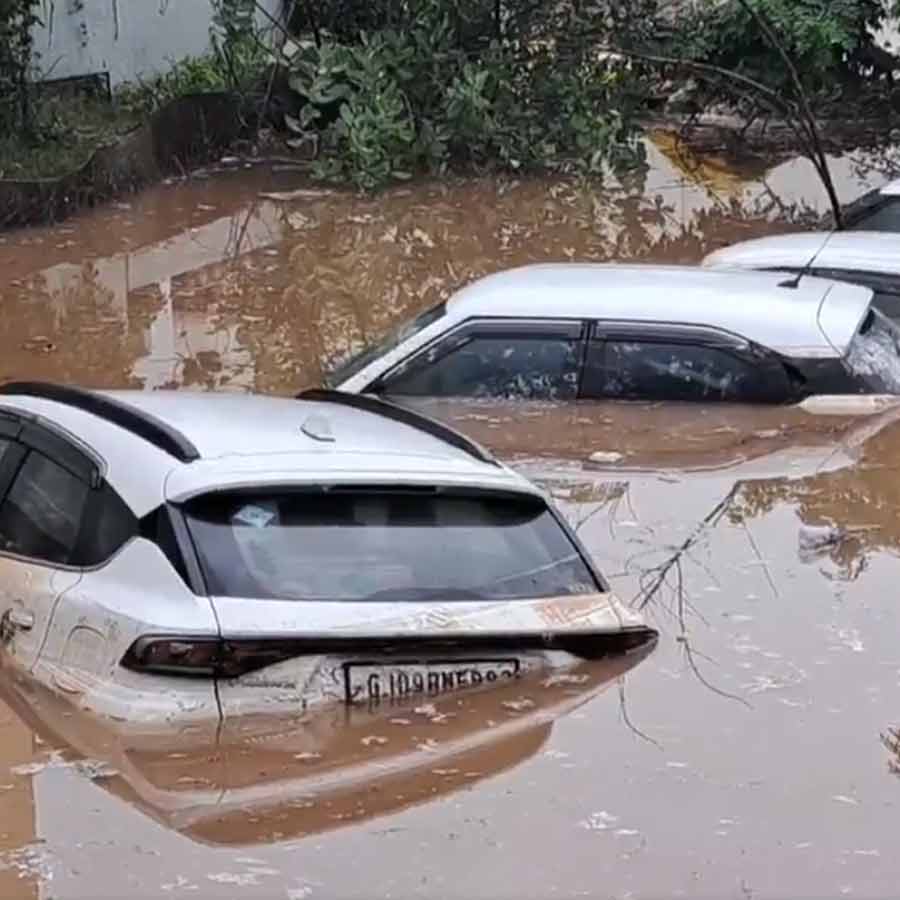 Gujarat's Himmatnagar inundated by heavy rainfall dgtl