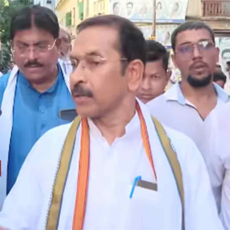 Congress stages protest against BJP vandalizing PCC office dgtl