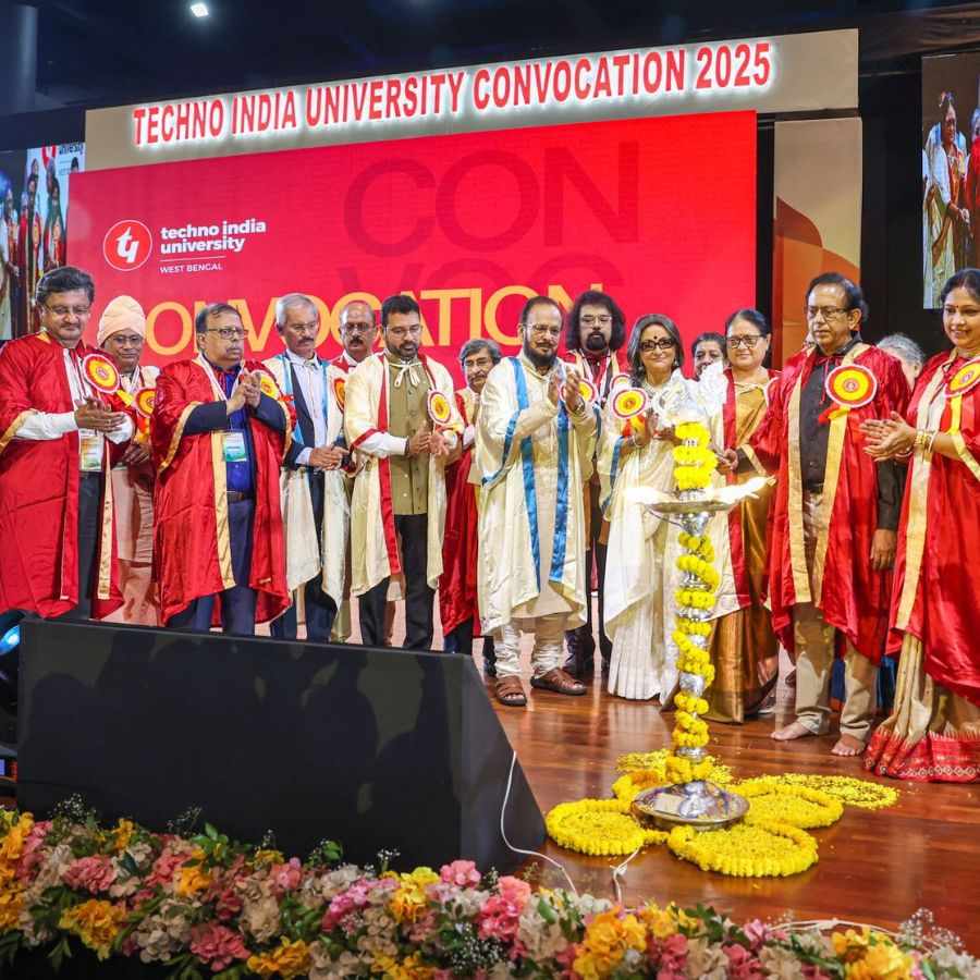 শিক্ষাবিদ, শিল্পী ও বিশিষ্ট অতিথিদের উপস্থিতিতে অনুষ্ঠিত হল ‘টেকনো ইন্ডিয়া ইউনিভার্সিটি’-র ২০২৫-এর সমাবর্তন অনুষ্ঠান