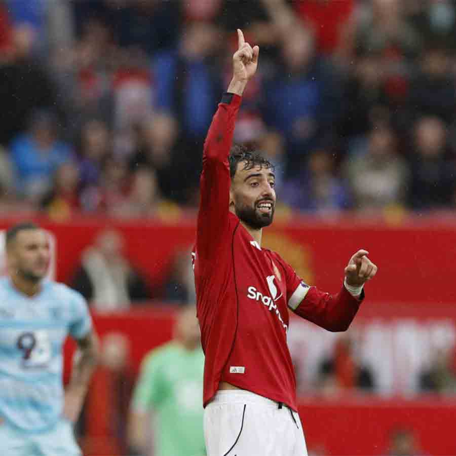 Last minute Penalty led Manchester United to victory against Burnley in English premiere League