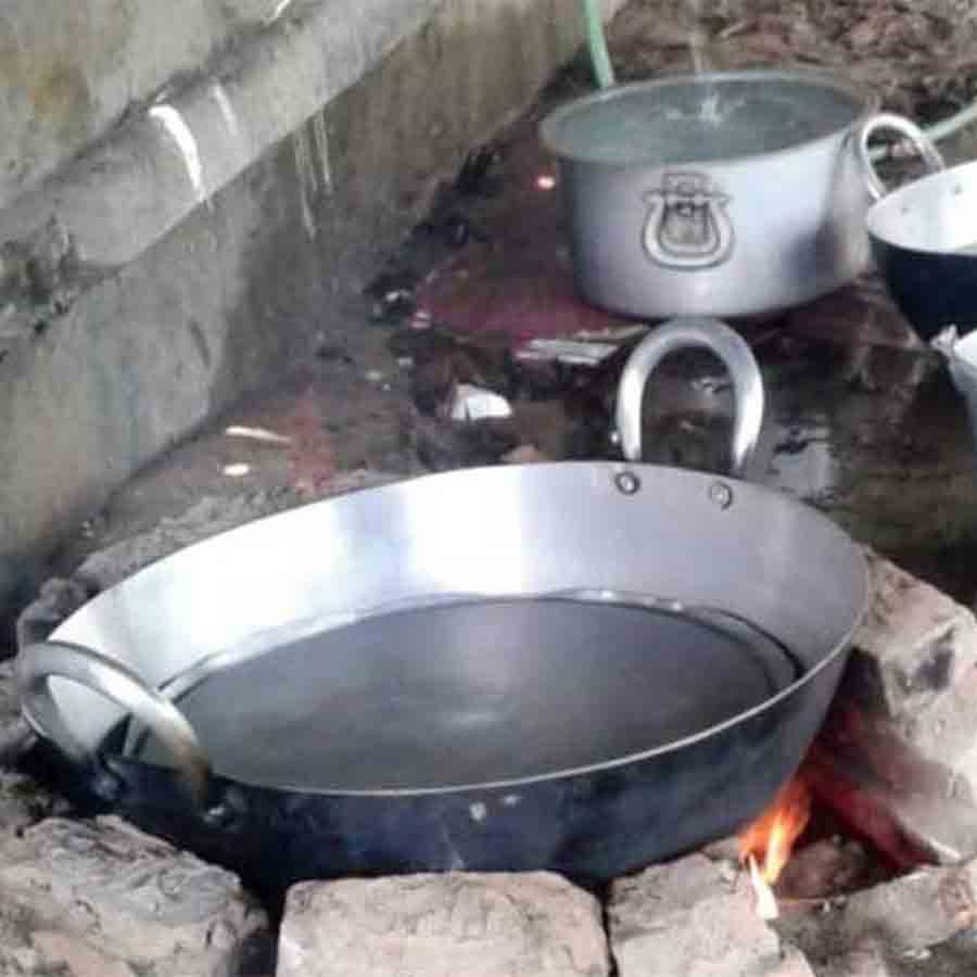 Several Anganwadi centers in trouble for getting the bill of Vegetables for mid day meal