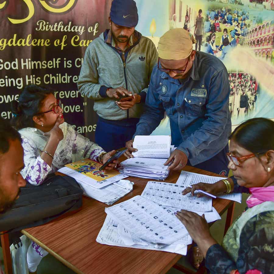 Petition filed in Supreme Court challenging Election Commission’s decision to not conduct SIR in Assam dgtl