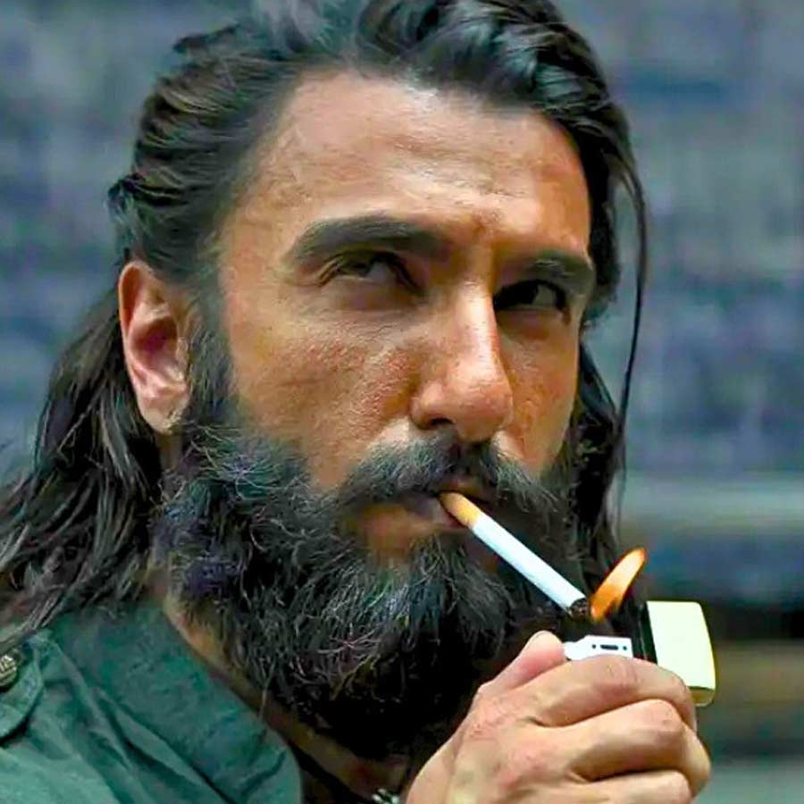 Ranveer Singh Starrer Movie Dhurandhar ticket sell in High Price dgtl