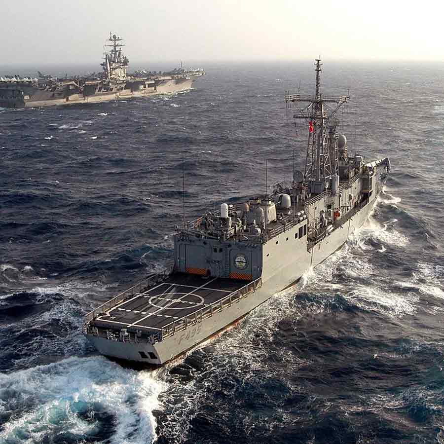 Turkey is contracting TF-2000 air defence destroyer, a big concern for Greece, Cyprus and Russia