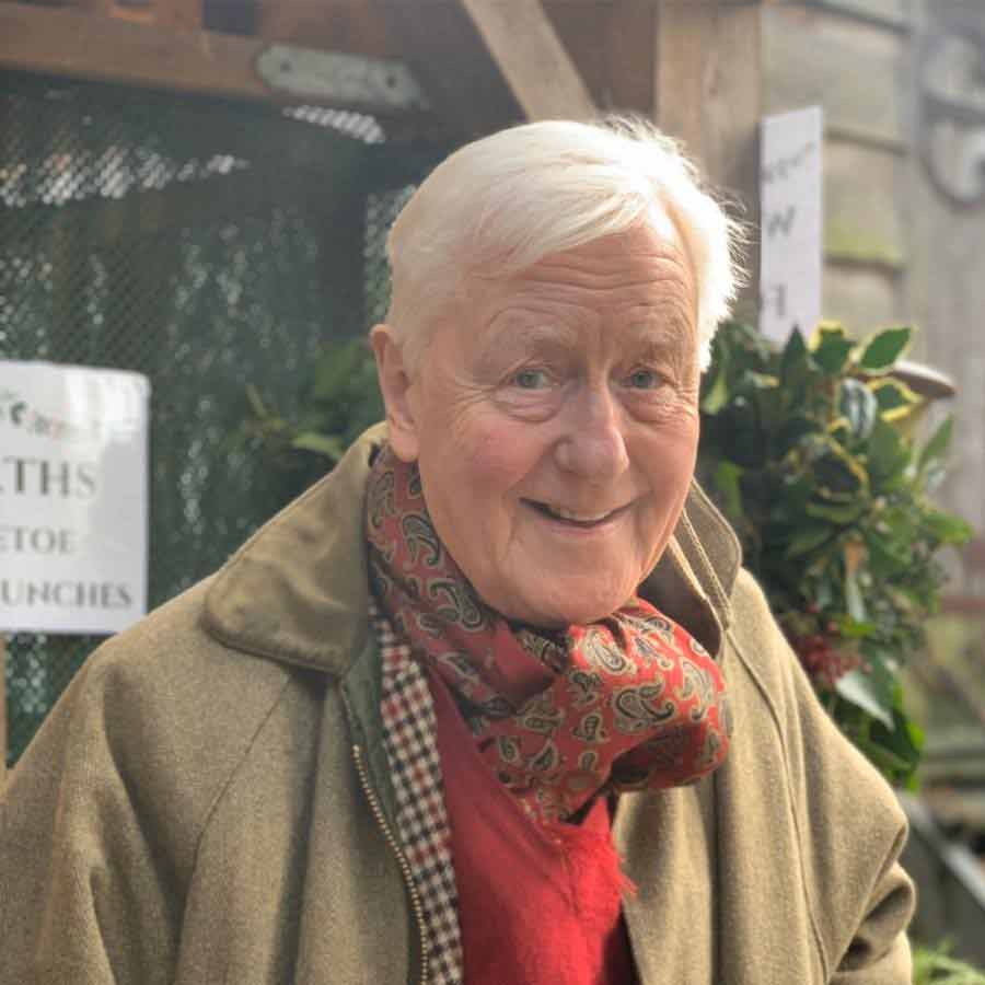 Old British Baronet looking for younger bride to get male heir, offers annual salary