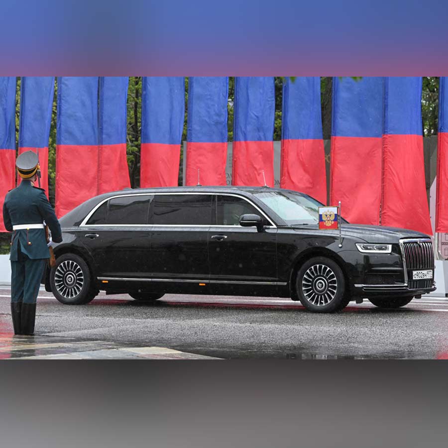 Toyota Fortuner Sigma 4 MT Steals the Spotlight as PM Narendra Modi and Vladimir Putin  Ride Together in Delhi