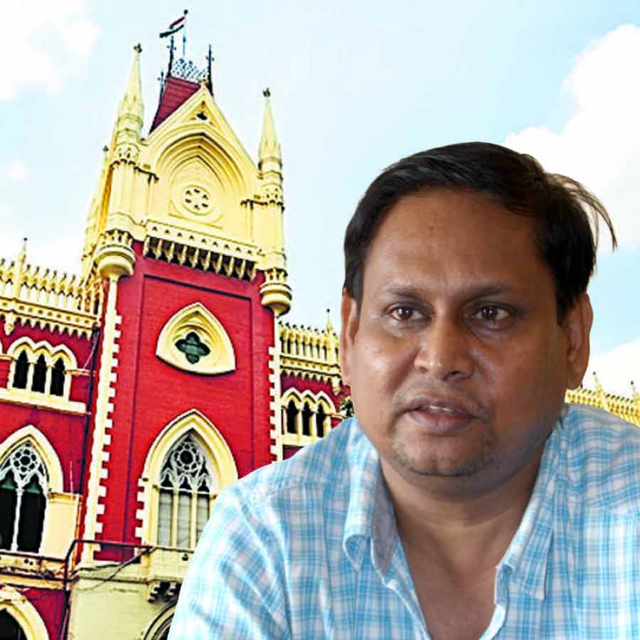 কলকাতা হাই কোর্টের নির্দেশে স্বস্তিতে ভরতপুরের নিলম্বিত তৃণমূল বিধায়ক হুমায়ুন কবীর।