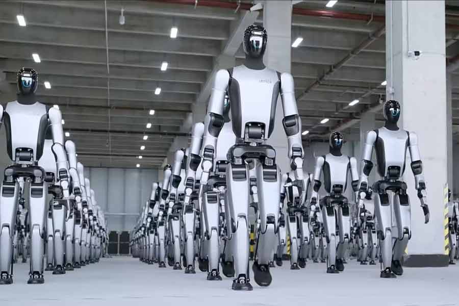 Does China deploy humanoid robot near LAC for spying on Indian Army, viral video sparks controversy