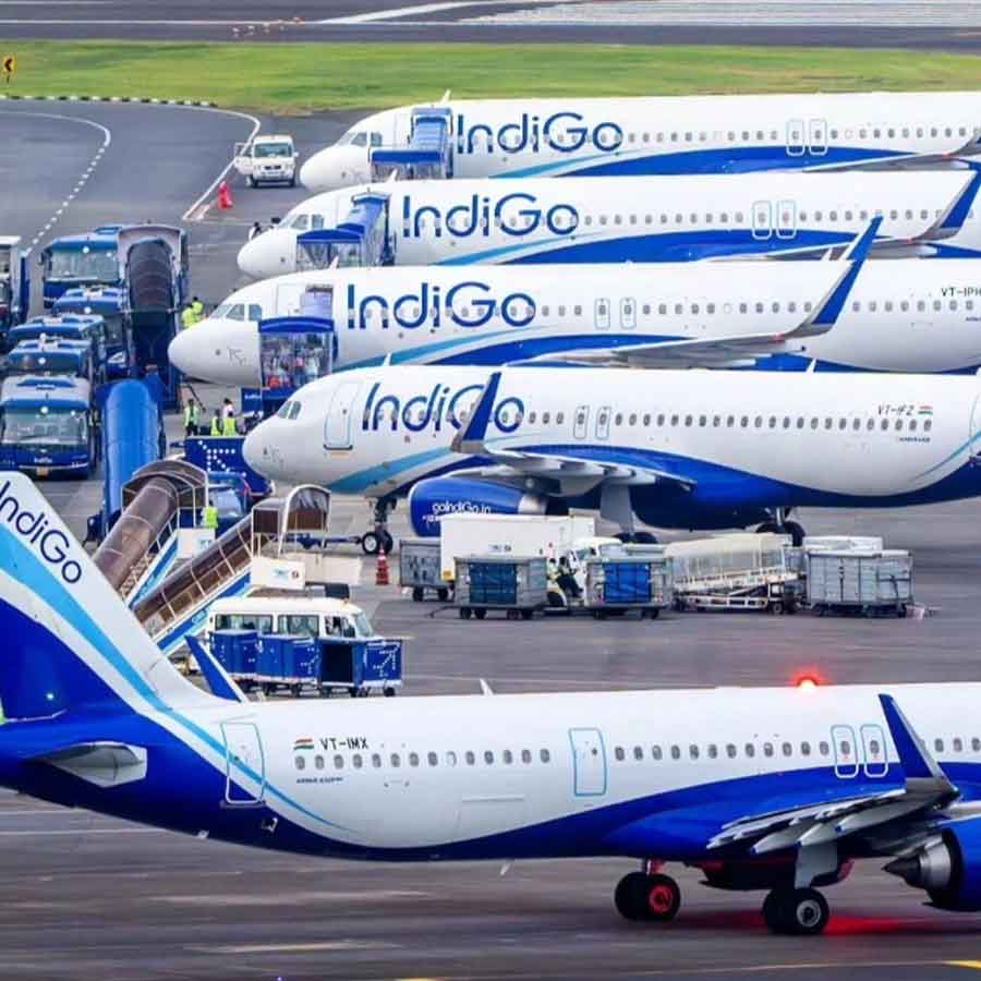 কী কারণে ভোগান্তির শিকার ইন্ডিগোর যাত্রীরা?
