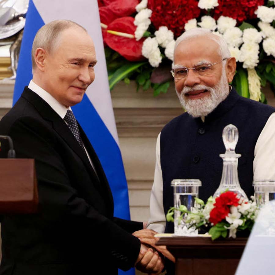 PM Narendra Modi said that India to soon introduce 30-day free e-visa for Russian tourists