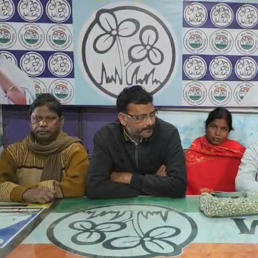 উপপ্রধান তুষারকান্তি মণ্ডল।