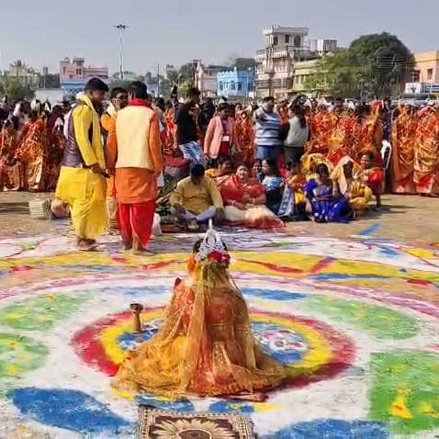 শুক্রবার গণবিবাহের আসর বর্ধমানে।