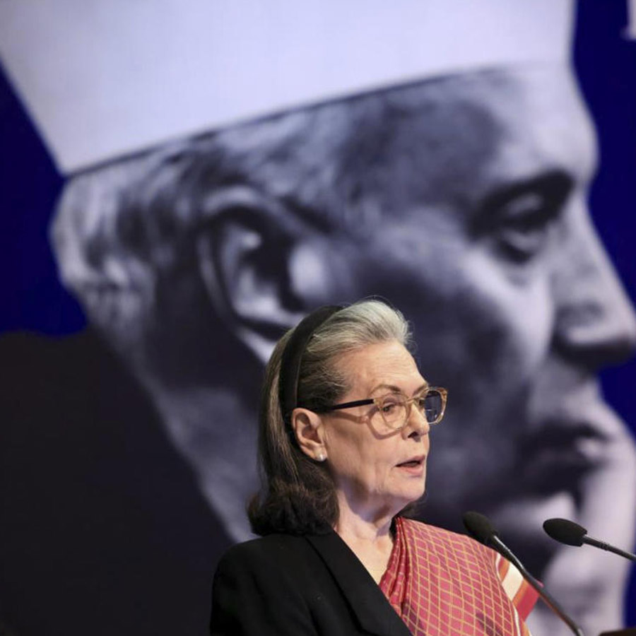 ‘দ্য নেহরু সেন্টার’-এর উদ্বোধনে সনিয়া গান্ধী। নয়াদিল্লিতে।