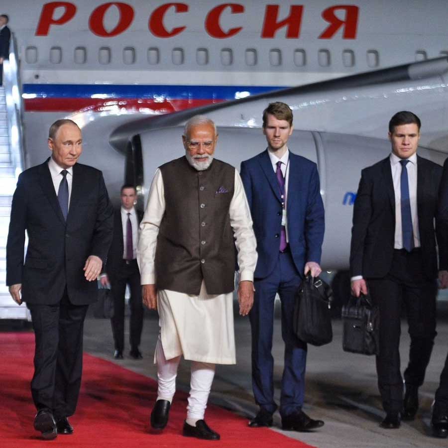 PM Narendra Modi first time met Vladimir Putin in 2001, photos go viral amid Russian President’s India visit