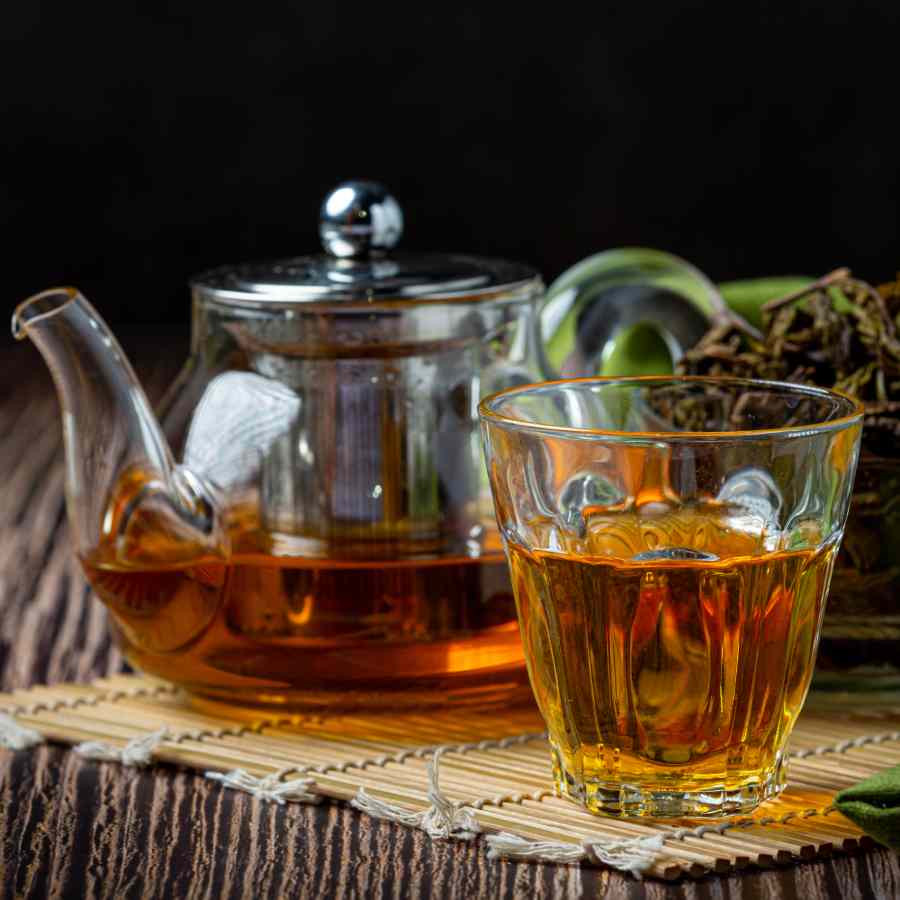 These five winter-perfect beauty teas can sip daily for glowing skin