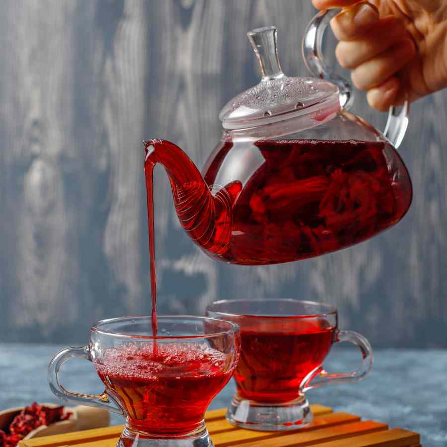 ভেষজ চা পানে উজ্জ্বল হবে ত্বক।