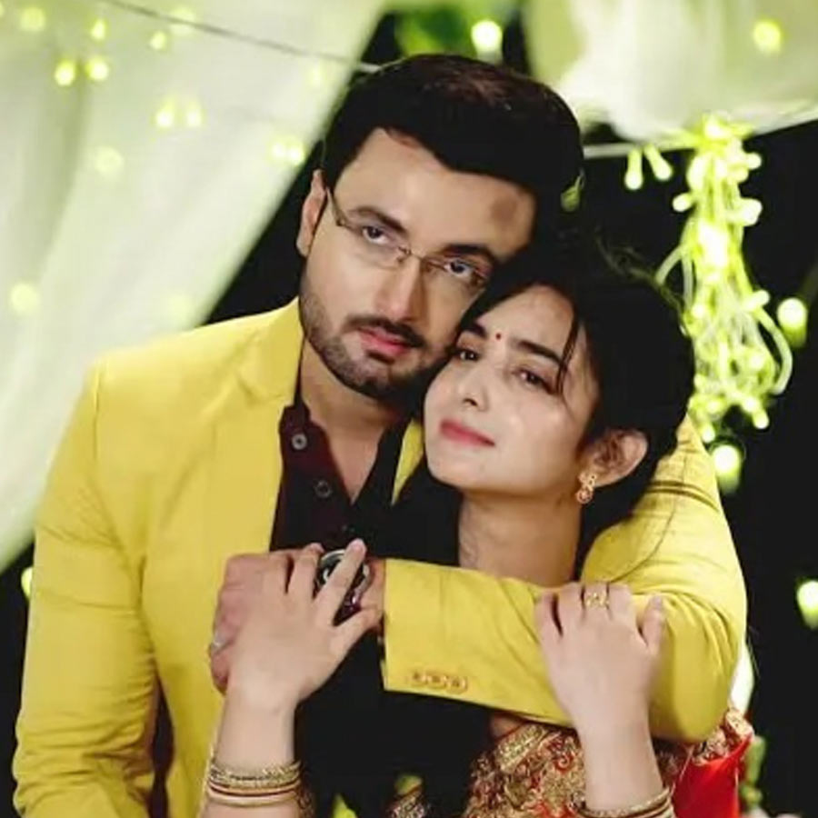 সম্পর্কে জড়ালেন শন এবং সৃজলা?