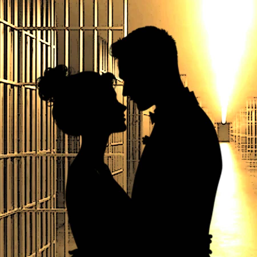 Two prisoners fell in love in Surat jail and married each other by jumping parole, held from Haryana 5 years later