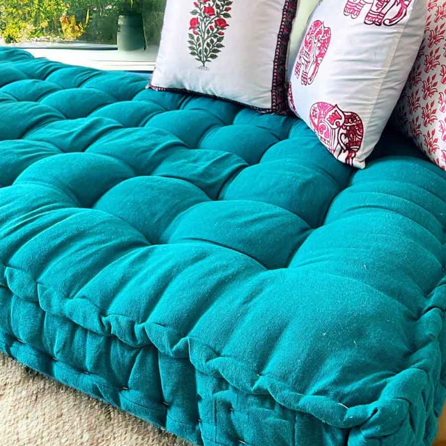 গদির মেয়াদ বাড়ান নিয়মিত যত্ন