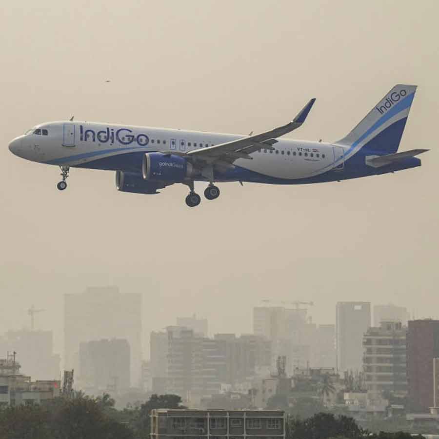 IndiGo sends message in the face of disaster, central government takes strict action