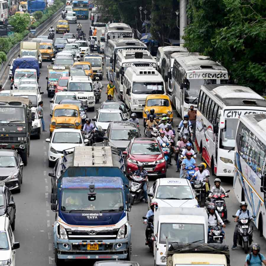 Traffic Movement to be regulated in Kolkata in several roads due to Portathon
