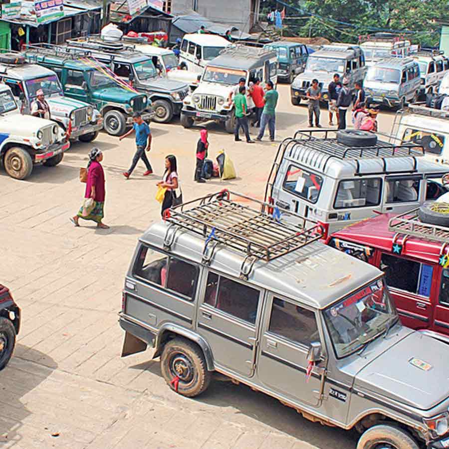 Bus organization\\\'s letter to transport department protesting increase in permit fee in North Bengal tour