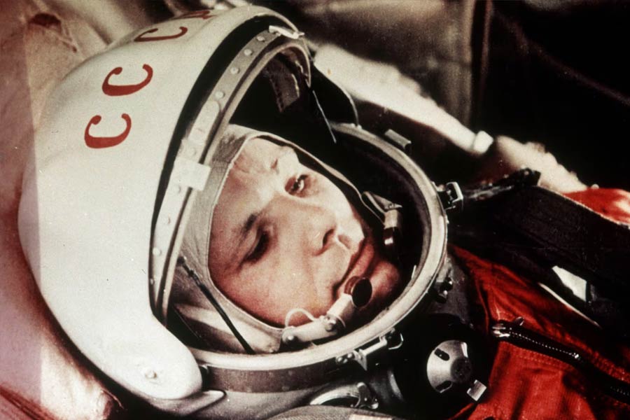 Vladimir Putin plan to sell advertising space on Russian spacecraft and launch vehicles