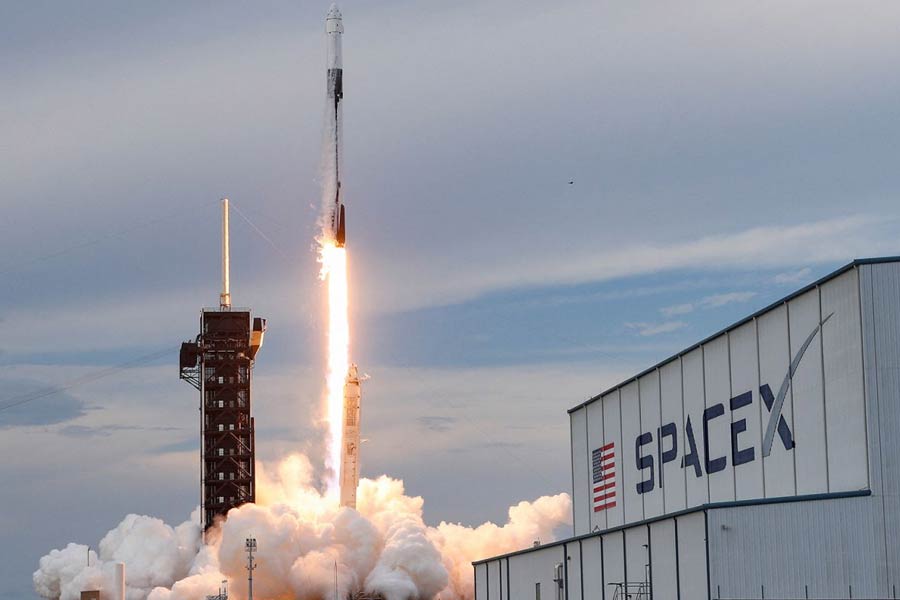 Vladimir Putin plan to sell advertising space on Russian spacecraft and launch vehicles