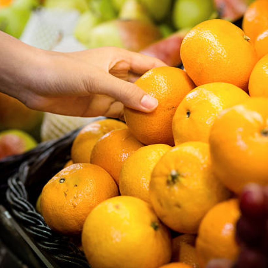 মিষ্টি কমলালেবু চিনে নেওয়ার কৌশল।