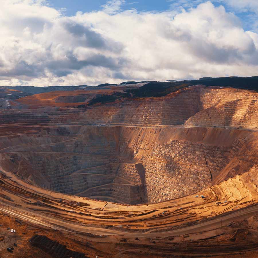 Argentina and Chile may become new economic superpower due to largest deposit of copper, gold and silver discover in Andes