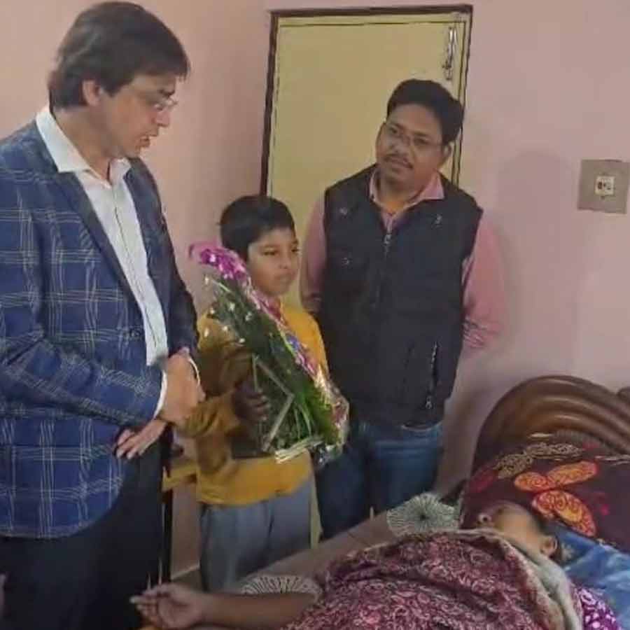 A BLO allegedly suffered due to heavy pressure on SIR related work in Howrah