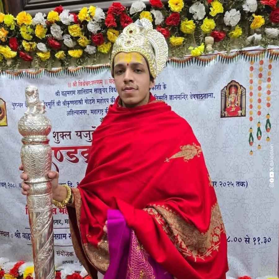 All need to know about Vedamurti Devavrat Mahesh Rekhe, 19 year old Vedic scholar praised by PM Narendra Modi for reciting 2,000 mantras