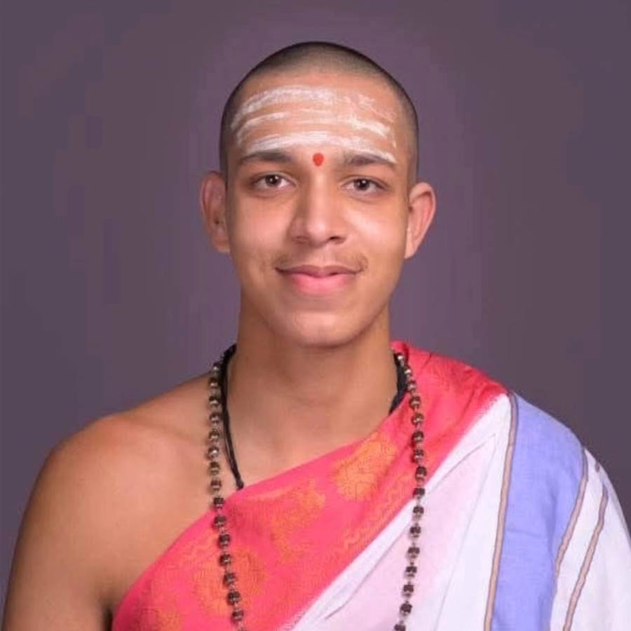 All need to know about Vedamurti Devavrat Mahesh Rekhe, 19 year old Vedic scholar praised by PM Narendra Modi for reciting 2,000 mantras
