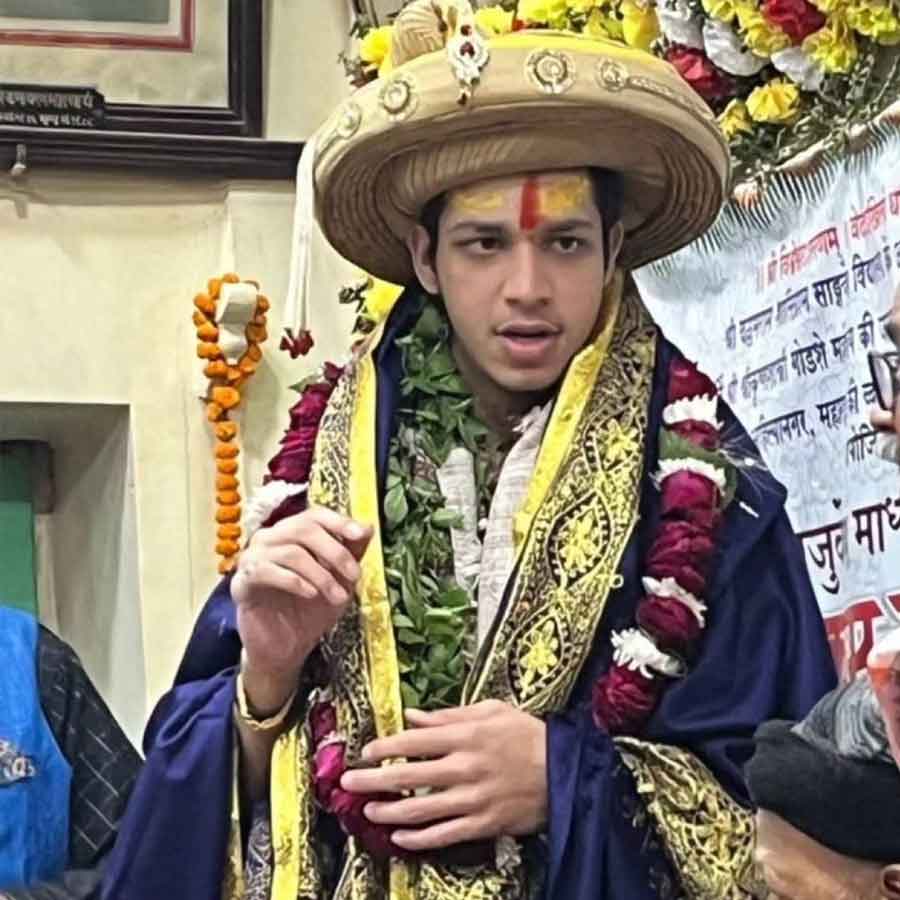 All need to know about Vedamurti Devavrat Mahesh Rekhe, 19 year old Vedic scholar praised by PM Narendra Modi for reciting 2,000 mantras